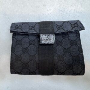 Gucci Black and Gray Canvas Wallet with embossed Gucci Serial number